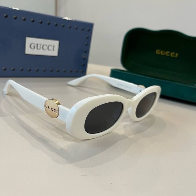 特价 ￥p Gucci古琦 网红爆款太阳镜，遮阳修饰脸型神器