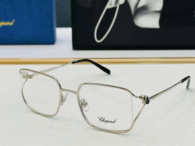 原版 Chopard肖邦 Model: Vchg29S Size：52口20-140 以现代时尚的设计风格 L配光架