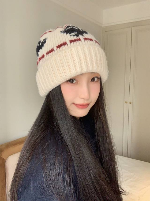 蒙口Moncler 新款费尔岛提花复古针织帽女秋冬户外加 厚保暖时尚百搭套头毛线帽