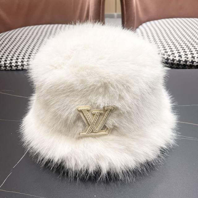 Lv路易威登 显脸小兔毛渔夫帽子女秋冬大头围盆帽白色素颜水桶帽