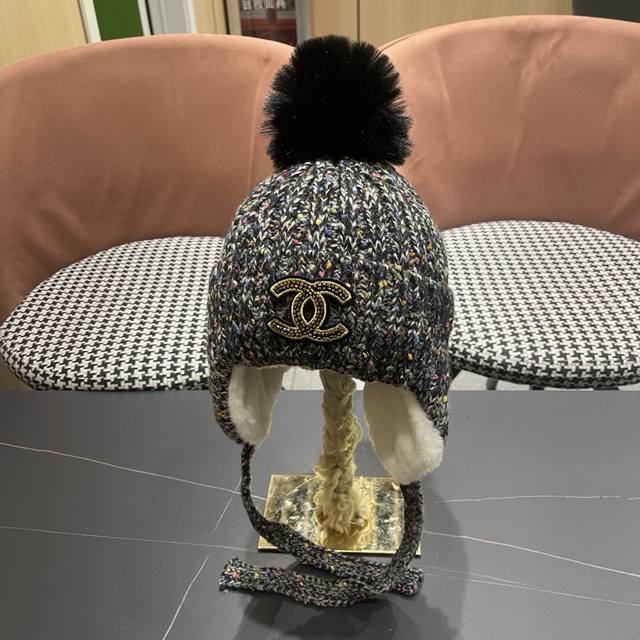 香奈儿Chanel针织帽子女秋冬加厚保暖休闲百搭毛线帽加 绒护耳骑车防寒帽雷锋帽
