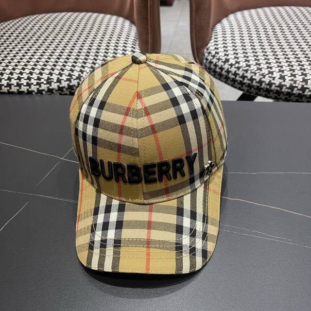 Burberry 巴宝莉 最新款棒球帽，正品开模订制，全新Tb图纹做工细致无瑕，原厂品质，独家实物拍摄，拼手速哦！