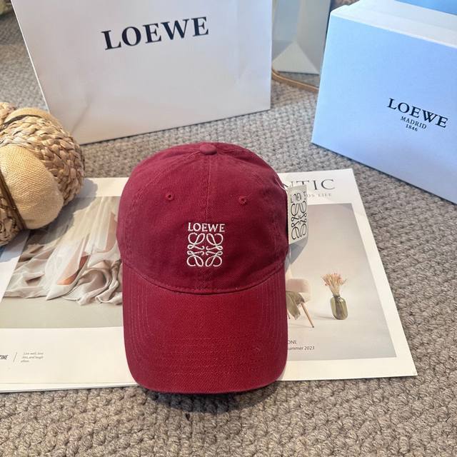 Loewe 罗意威 新款刺绣棒球帽，专柜同步出货，大牌款超好搭配，赶紧入手