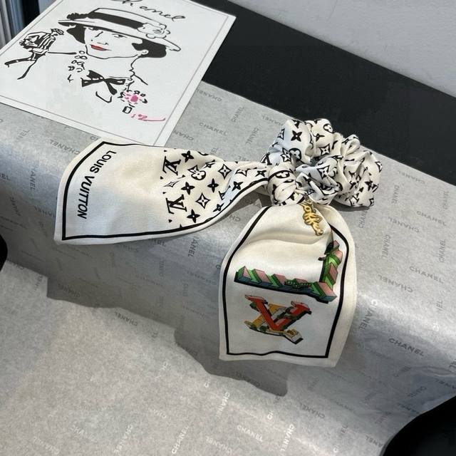 Lv发带，蝴蝶结新款发圈