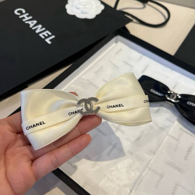 单个 Chanel香奈儿新款发夹