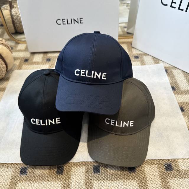 Celine赛琳 新款凯旋门棒球帽帽型完全按照定做。五金调节扣开模定做有Logo标。定做帽子内里Logo织带