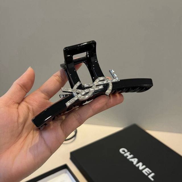 Ysl圣罗兰新款发夹