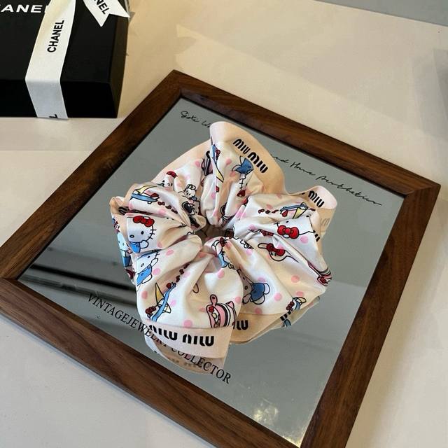 缪缪Miumiu新款发圈