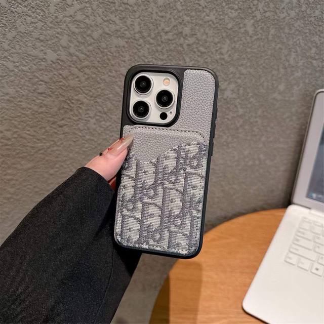 Dior迪奥卡包手机壳 荔枝纹磁吸壳磁吸卡包 型号：为了不出现报错型号，请打开本机查看手机设置显示的型号 Iphone17系列更新 Iphone17promax