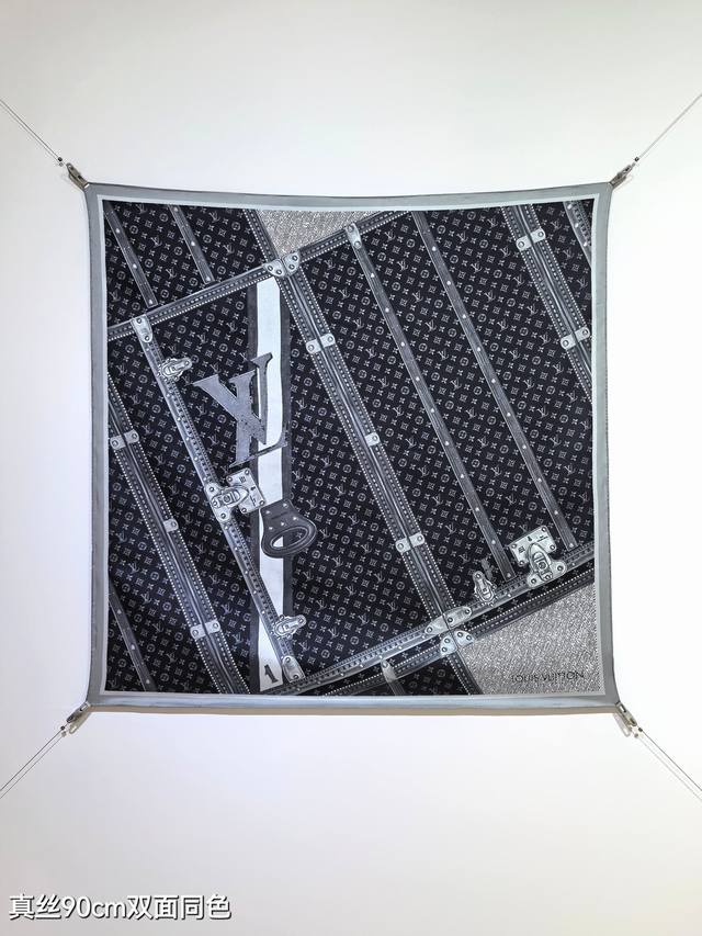 Slv2502 18姆米双面 90X90Cm斜纹真丝 Lv 行李箱