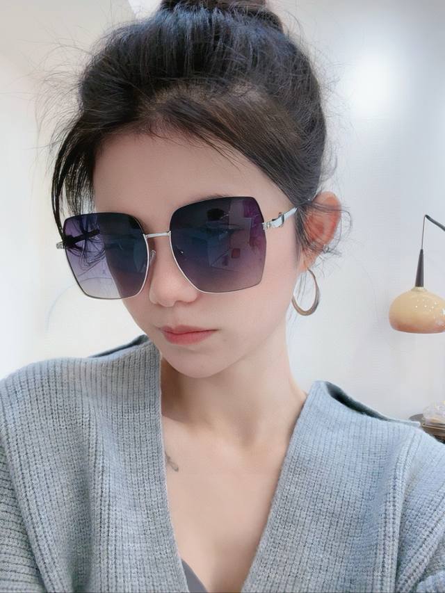 Dior-迪奥 2025开春新款 潮流爆款 时尚方框偏光太阳镜 高品质 佩戴舒适 网红潮款墨镜 型号：D6310