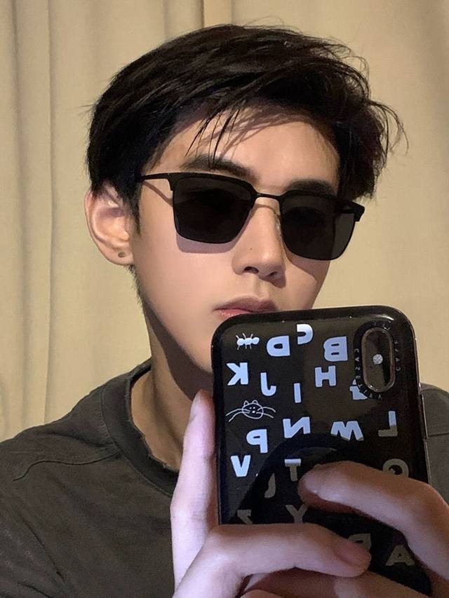 Gucci 高品质男女款墨镜 进口宝丽来偏光镜片 蛤蟆镜 开车钓鱼都可 百搭显瘦墨镜韩版男士飞行员大框司机开车防紫外线太阳镜 型号：G5910