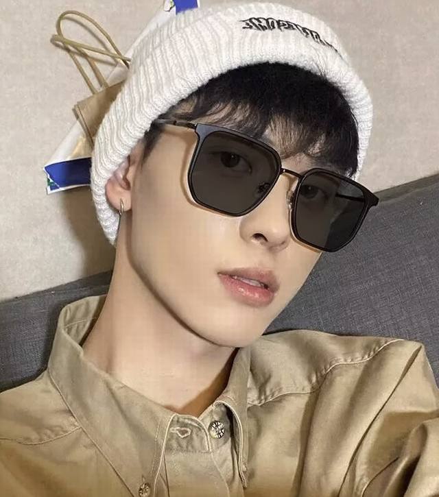 Gucci 高品质男女款墨镜 进口宝丽来偏光镜片 蛤蟆镜 开车钓鱼都可 百搭显瘦墨镜韩版男士飞行员大框司机开车防紫外线太阳镜 型号：G2910