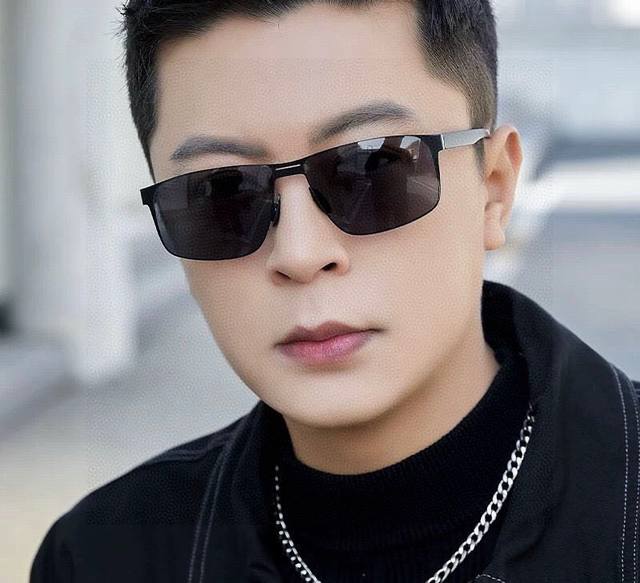 Gucci 男款炫彩飞行员偏光太阳镜 材质：高清尼龙加厚卡槽高清偏光镜片 无边框镜架颜型号：G2228