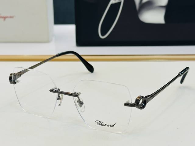 原版 Chopard肖邦 Model: Vchl265 Size：55口16-138 以现代时尚的设计风格 Xl配光架