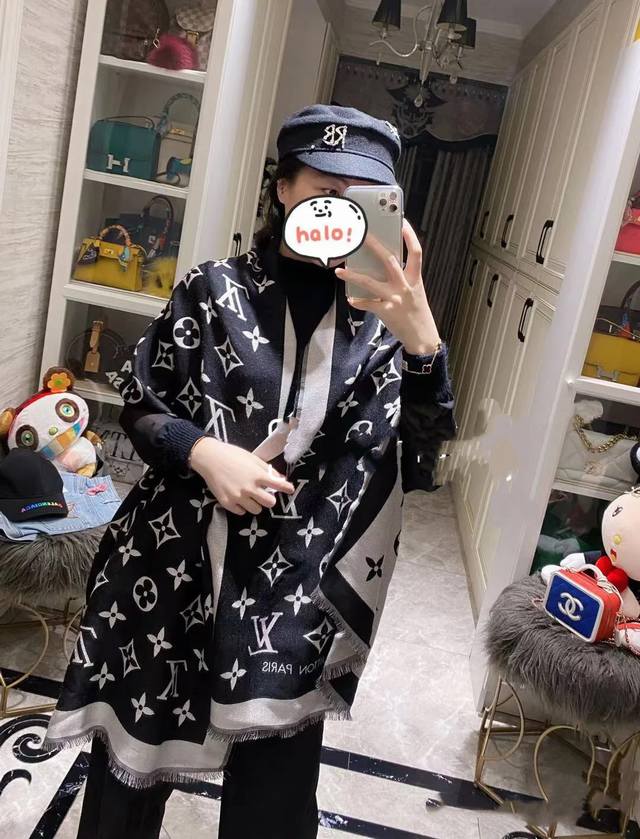 L家羊绒新款 买了都说好看推荐双面双色羊绒长巾驴家Zg爆款立体呈现图案纹路实物档次极高特殊工艺高端研发惊艳问世特殊尖端工艺处理受到白富美的喜欢 无论是品质 款式