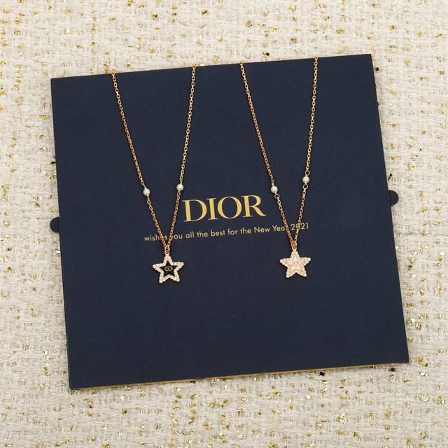 250650 我们出品 预售25号左右出货，Zp7150！量大咨询客Fu Dor五角星Cd项链 26年早春Cruise最新款！精致又貌美，怎么搭配怎么好看五角星