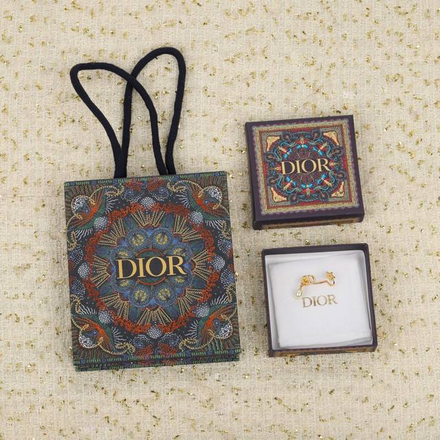 205005 我们出品 单只Zp3900，量大咨询客服 Dor金属单只耳环 Oh My Go买它，买它，一定要买它上耳巨巨巨柔美，巨巨巨仙女，一上耳，就算你是御