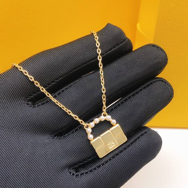 编号Fdxl0008 芬迪包包项链