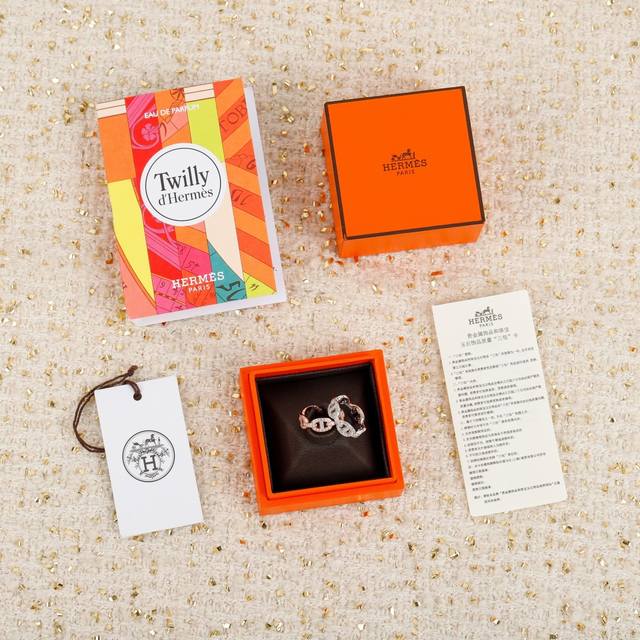 203406 我们出品 猪鼻子满钻戒指 Zp88400+ 认准唯一一家真正购入珠宝类Zp开发的，可订做真金真钻，只做对版Zp真金货，pk市面各种金货量大咨询客F