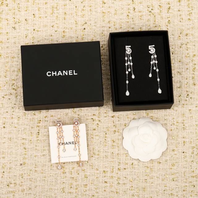 208939 我们出品 5字号耳环 可订做真金真钻，只做对版Zp真金货，pk市面各种金货 Chanel新款N°5耳环 Eternal N°5系列为了向5号香水的