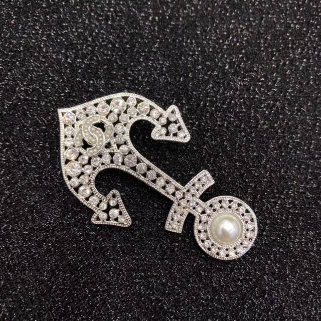 小香新款船锚胸针出货 Chel 香 原版材质专柜同步新款 超级百搭好推荐 必入新款