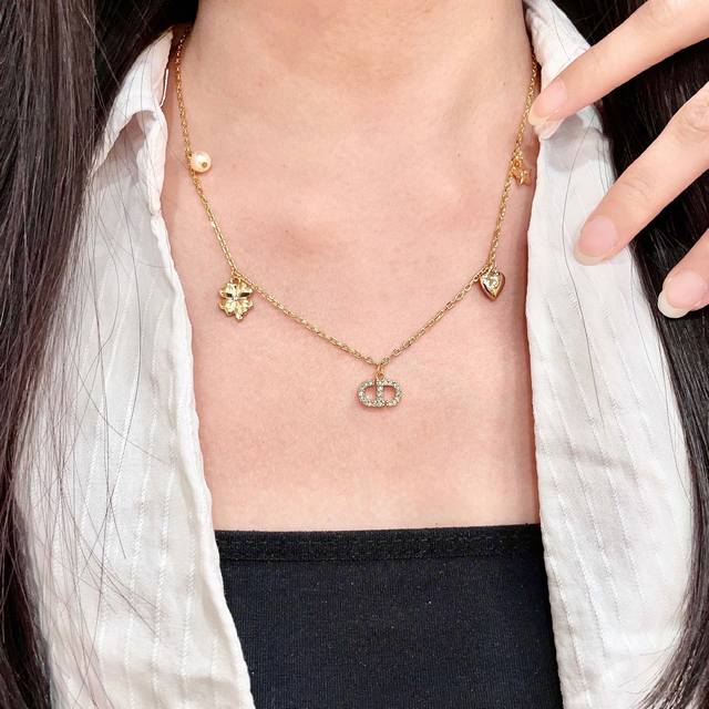 Dior 迪奥 中古 项链 专柜一致上新 精选原版一致 黄铜材质 甜美气质高雅.