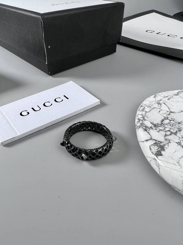 Gucci 黑色 戒指