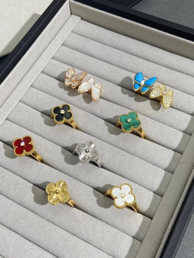 V金镀咪金蝴蝶戒指 精工版 一定要入，因为，不仅好看，做得也实在是太好太无敌了，性价比实在是高到不要不要的一边贝母，一边满钻，再现不对称的设计美感，蝴蝶在春风中