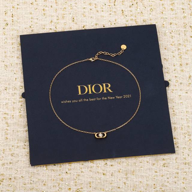 我们出品 Zp5070，认准真正购入Z批开发的！量大咨询客Fu Dor Cd白钻项链 认准我们一致致Z批，黄铜材质，颗颗施华洛钻，Z批一致黄铜材质，上耳简洁斯文