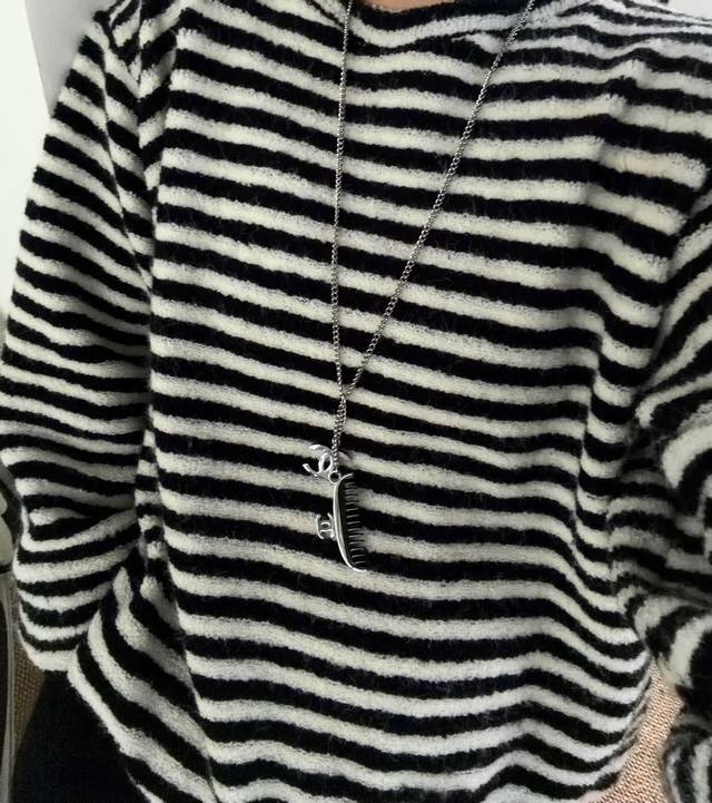 Chanel香奈儿 中古 项链小香家的款式真心无需多介绍 每一款都超好看，精致大方，非常显气质。 长度：81厘米