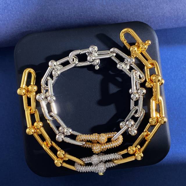 手链 Tfn蒂芙尼Tiffany新款欧美时尚粗款光面竹节链金银撞色设计拼接2节镶钻竹节U形马蹄扣手链 黄铜材料电镀18K金 2个色 重约40.5G 手链约长19