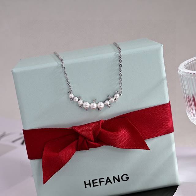 项链 原单货新品 何方Hefang小花花耳钉专柜一致黄铜材质电镀火爆款出货 设计独特 前卫 美女必备！