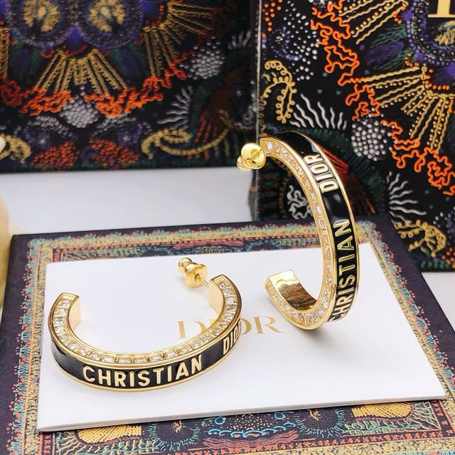 编号Ded0513 Dio*最新款耳勾滴油黑色 一致Zp黄铜材质