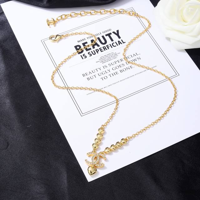 Chanel 复古金属中古包包项链 简约风格超级大气 小香字母项链 代购级别 黄铜材质