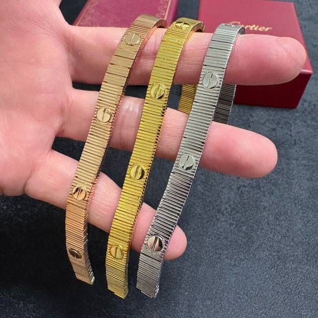 三个色：17 19Cm 11月1日开始下单算起