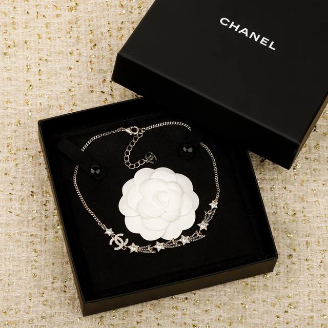 250663 我们出品 Zp16380！量大咨询客Fu 香 流星双C项链 长度调节25秋冬最新款系列！全网首发！老规矩先到先得非常千金风这一季的最爱没有之一，最