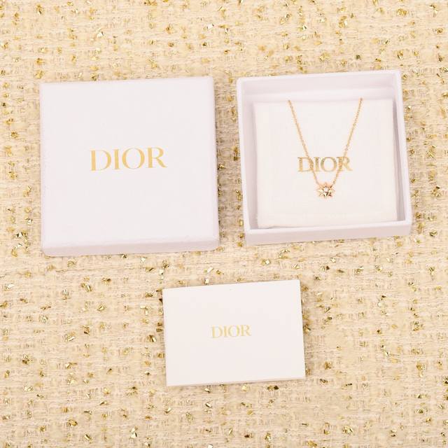 210645 我们出品 ，八芒星项链，可订做真金真钻，只做对版Zp真金货，pk市面各种金货量大咨询客Fu éToile Des Vents 重新诠释经典罗盘玫瑰