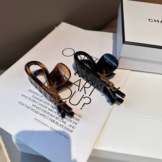 配包装盒 Ysl 圣罗兰 新款抓夹，名媛风气质美，时尚百搭，甜酷小姐姐必备