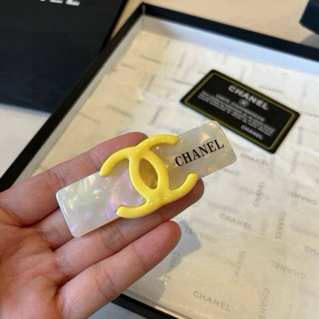 p 单个 Chanel香奈儿发夹