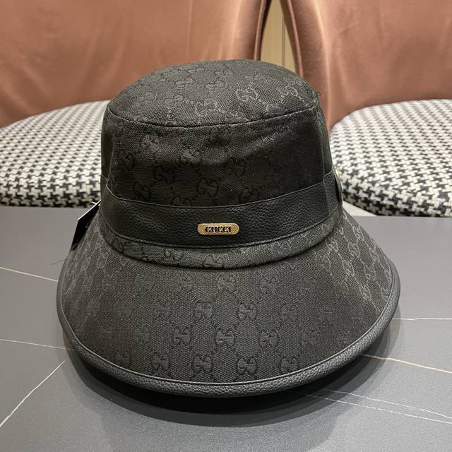 Guc*I古奇经典款原单渔夫帽， 红绿织带，专柜1:1开模订制，原版帆布料+头层牛皮，轻盈透气！质量超赞，基础头围56，时尚百搭。
