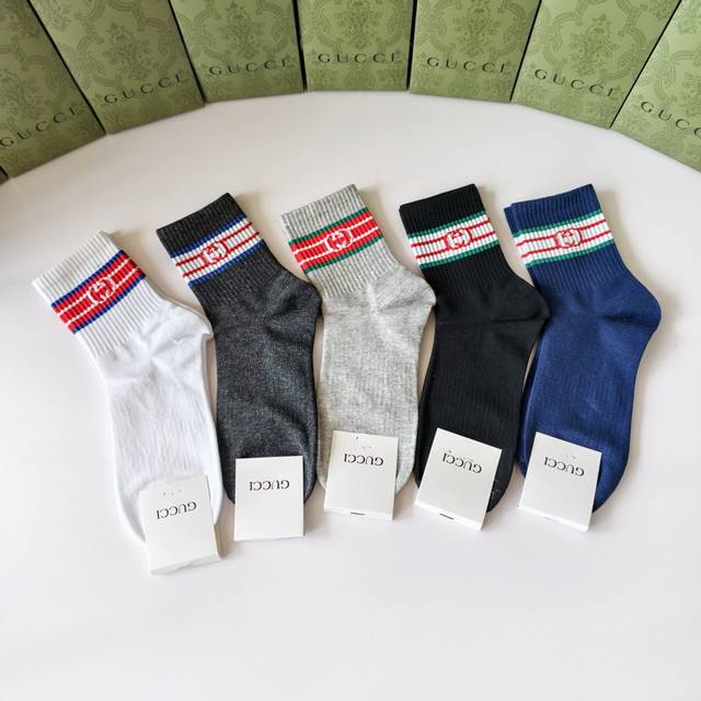 特 配包装 Gucci 古驰 新款经典精梳棉中长款堆堆袜袜子！一盒五双， 专柜同步筒款袜子，大牌出街，潮人必备超好