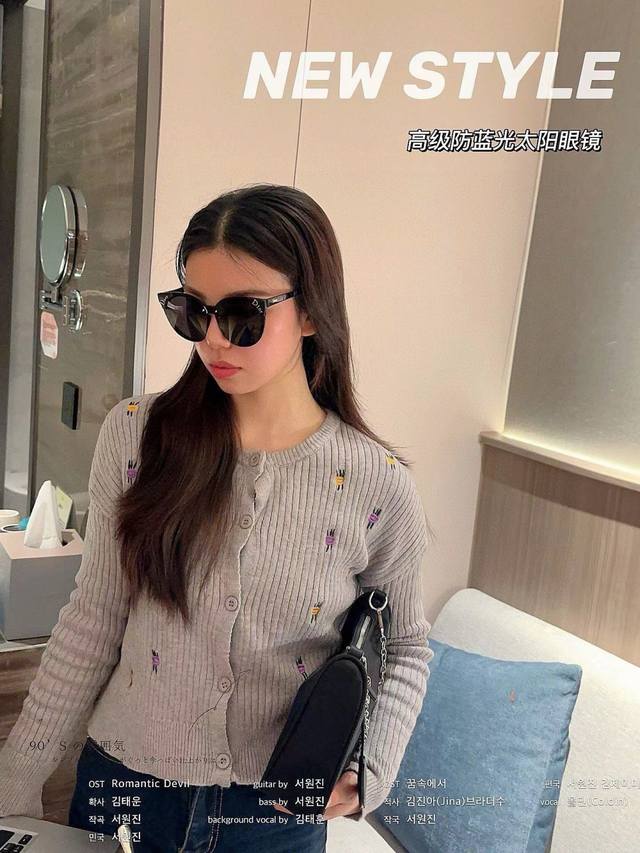 Dior迪奥太阳镜，轻盈舒适，超级遮脸小