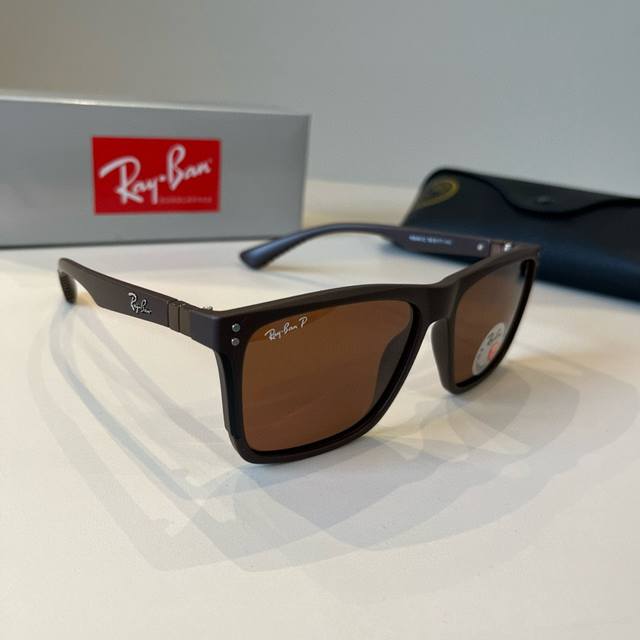 雷朋墨镜氛围感神器 Donna 一眼望来是不是炒鸡特别真的好酷 佩戴很舒服 设计一看就很大牌又高级 Rb4612