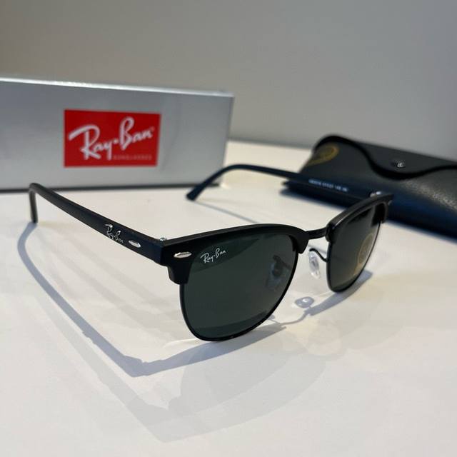 p Rb3016 雷朋 Rayban 经典飞行镜系列 作为美国空军的标志之一，深受各大明星追捧始终引领世界潮流风向标，永不落时的风格、永无止境的灵感，一直在创新