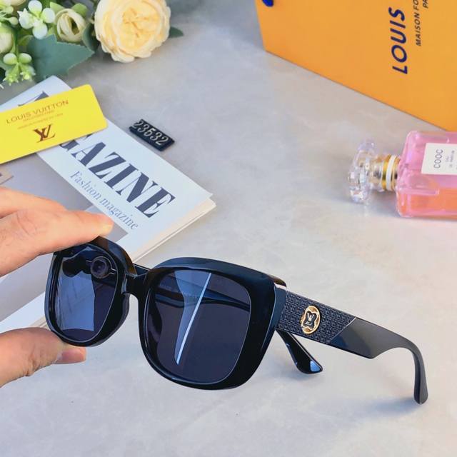 Louis Vuitto*新款欧美时尚太阳镜女个性街拍遮阳墨镜