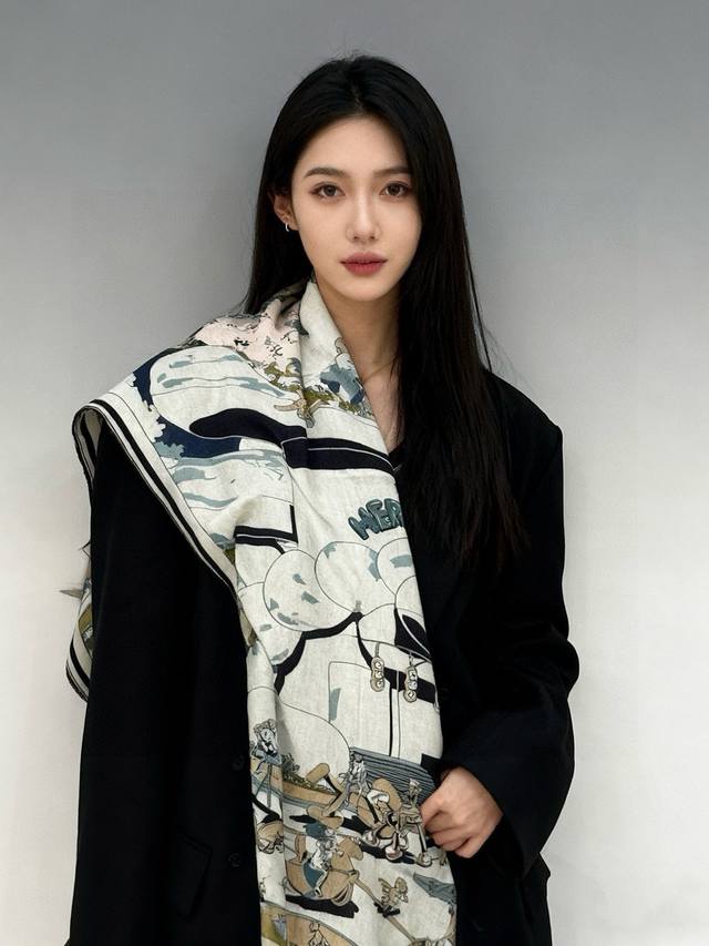 H，目前最热门的 “超现实爱马仕枢纽” 风靡全宇宙，听名字就充斥着未来空间 艺术品一样的存在，会绝版的罕见订单， 色系必然是天花板，金字塔尖的数码印花， H元素