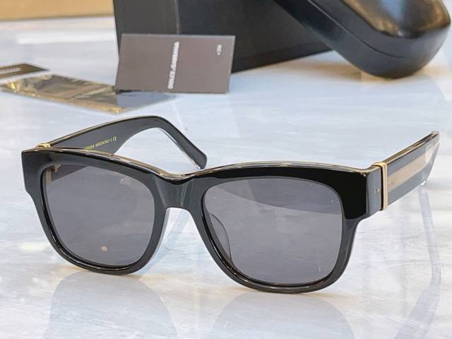 Dolce & Gabban* D*G新款太阳镜，Model：Dg4390，Size：54口19-140