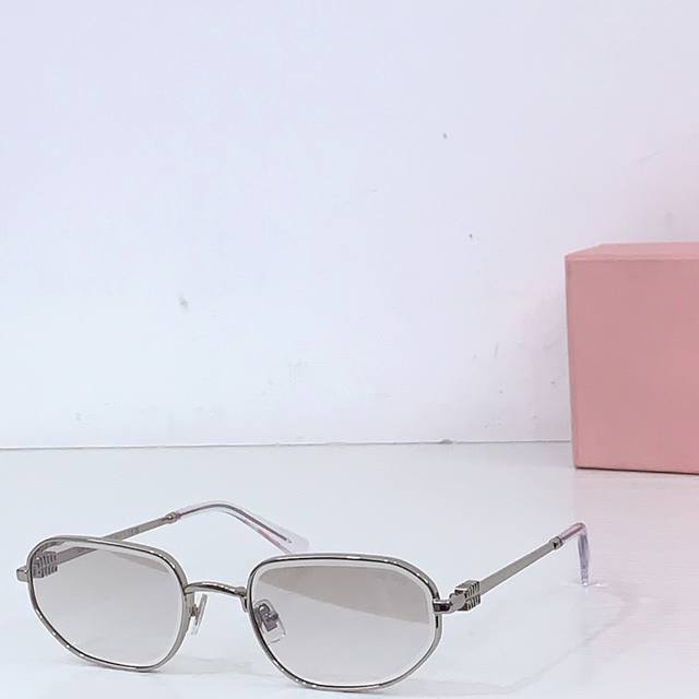 Miu Mi* Model：Mu 174Av Size：56口21-142