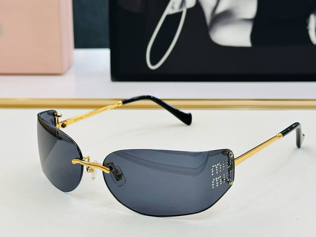 谬家 Mu51Ss Size：61口16-125 时尚靓丽 得意] 微笑] Bm独具品质